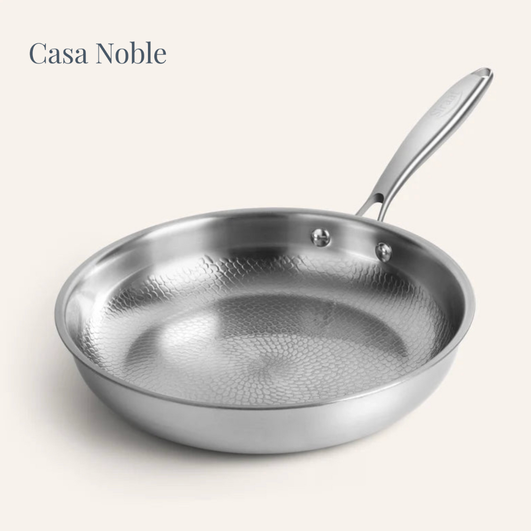 Sartén martillada de titanio