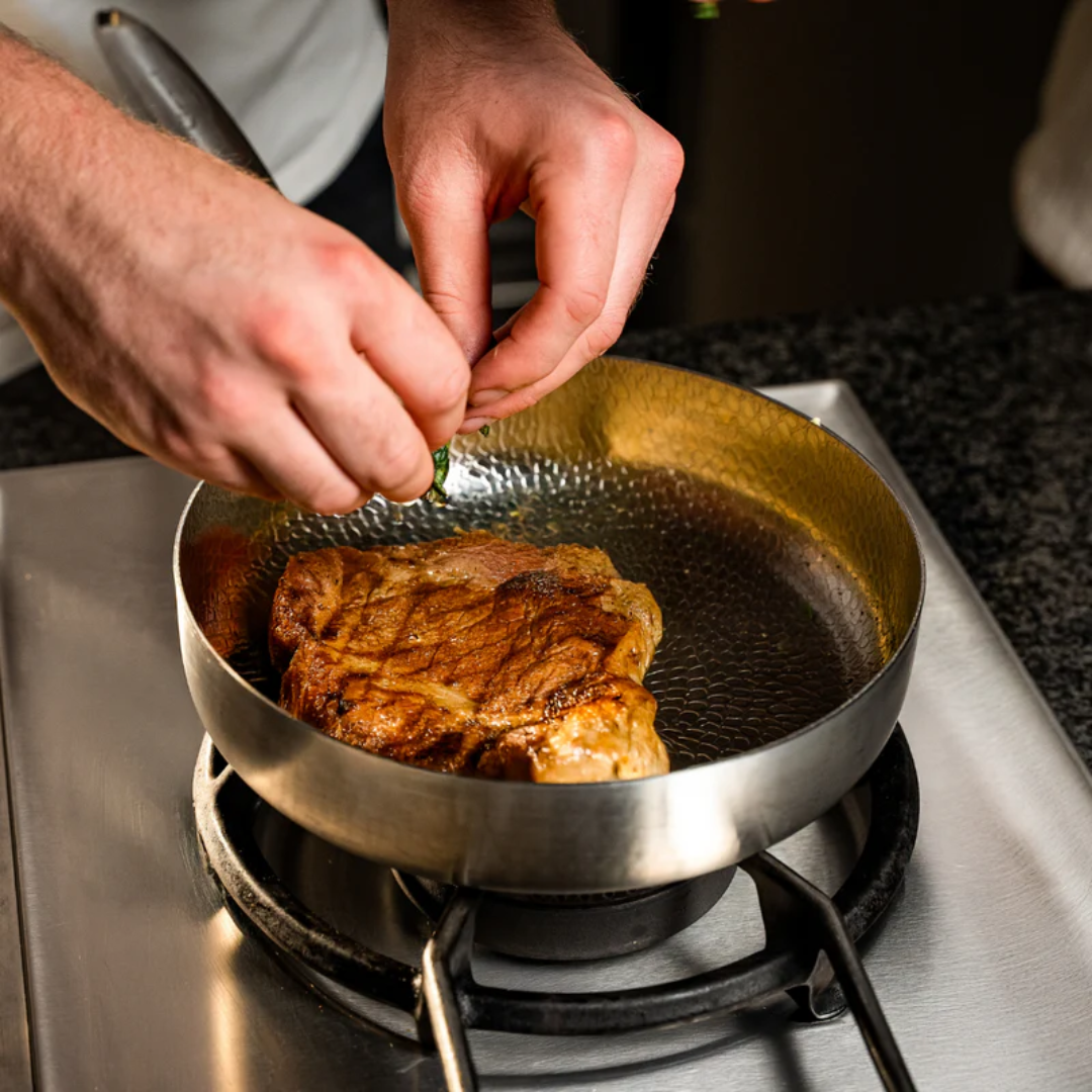 Sartén alta de titanio