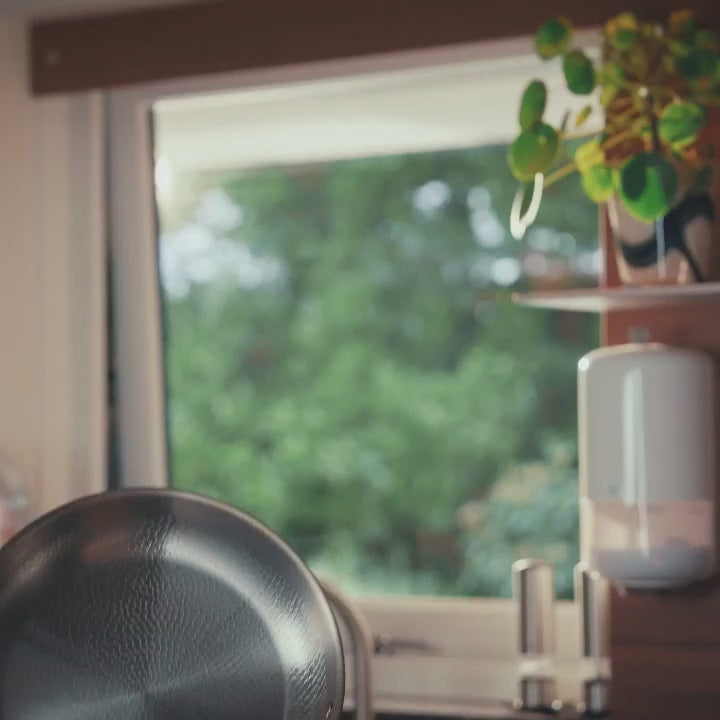 Sartén Wok de titanio con fondo plano